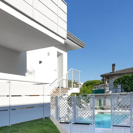 アパート Trendy Flat With Shared Pool And Terrace
