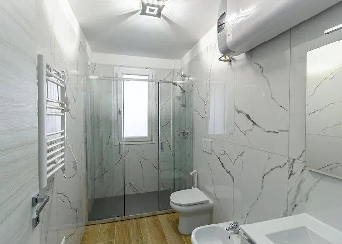 Trendy Flat With Shared Pool And Terrace Apartment *